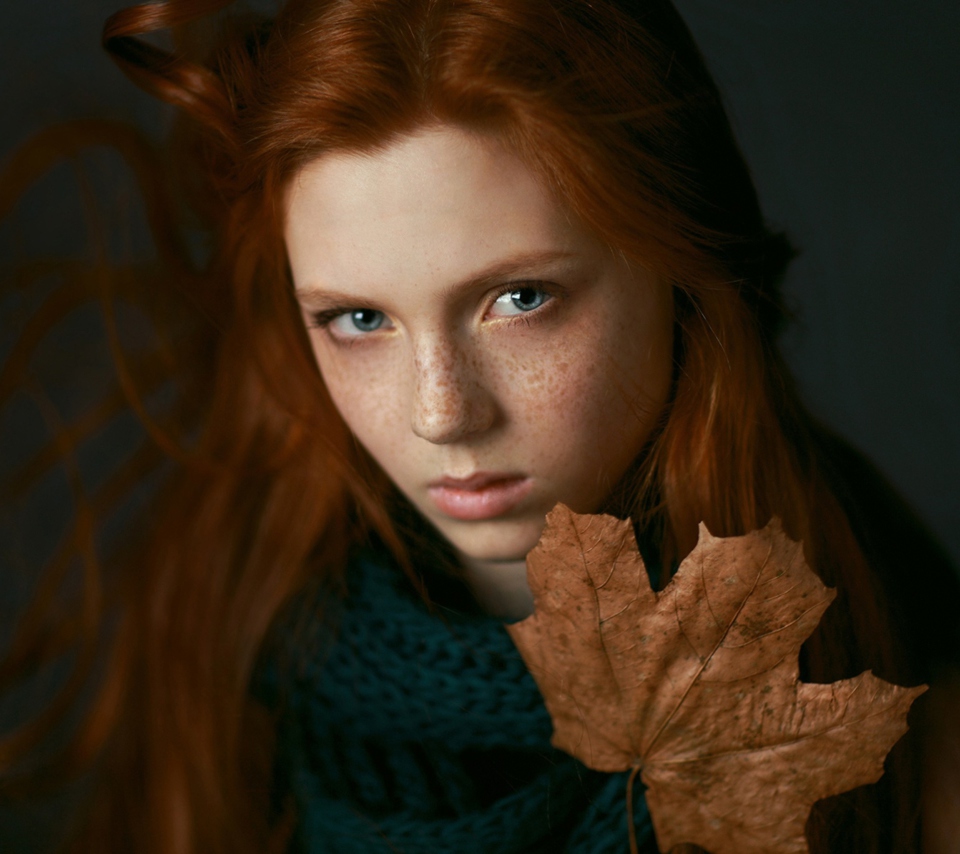 Autumn Girl Portrait wallpaper 960x854