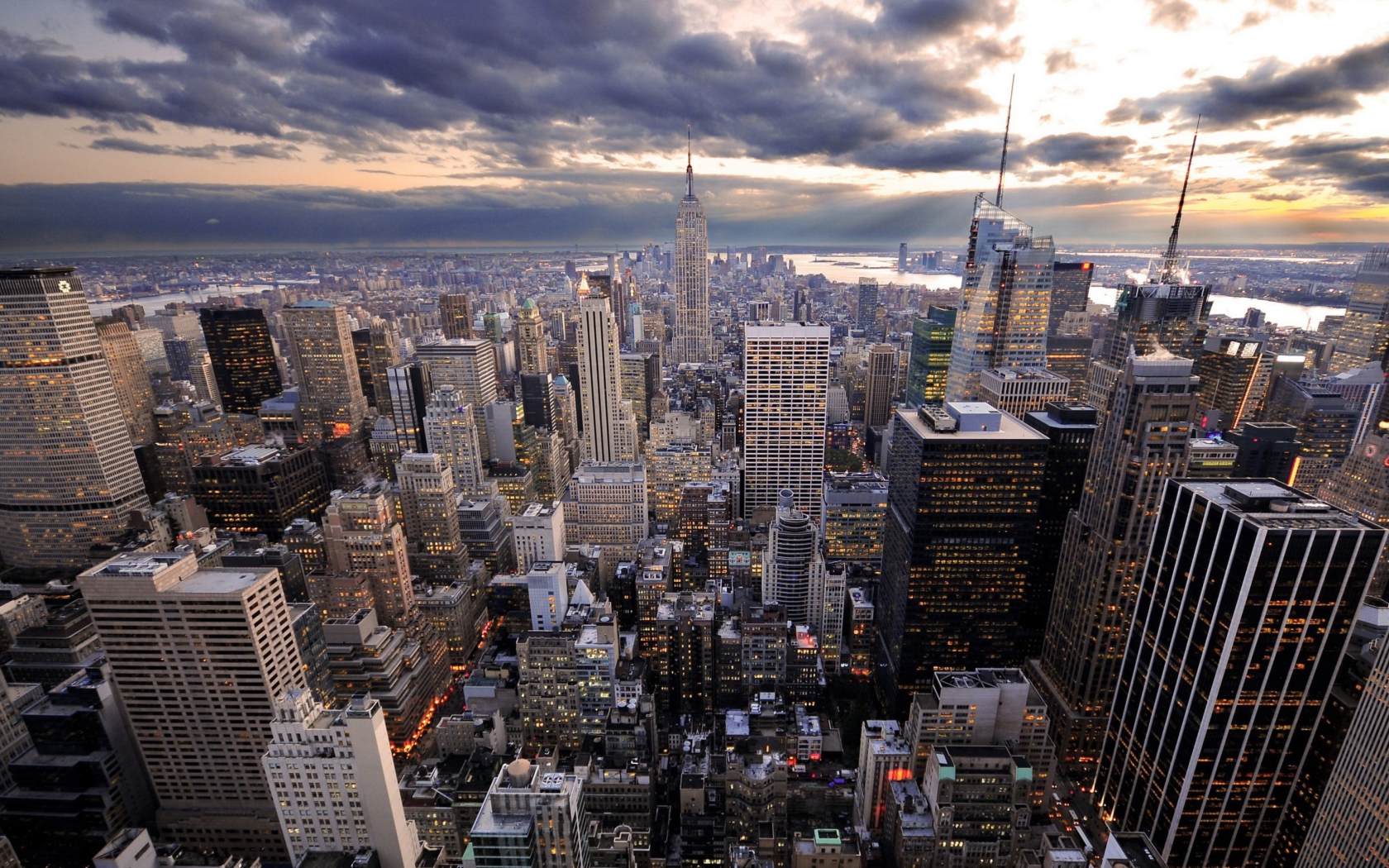 Evening New York City screenshot #1 1680x1050