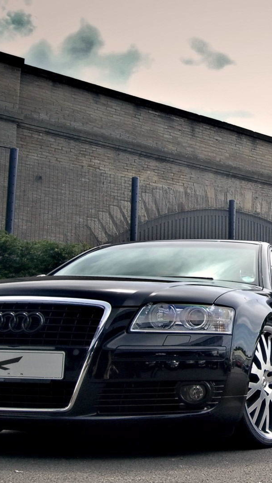 Fondo de pantalla Audi A8 and Bentley, One Platform 1080x1920