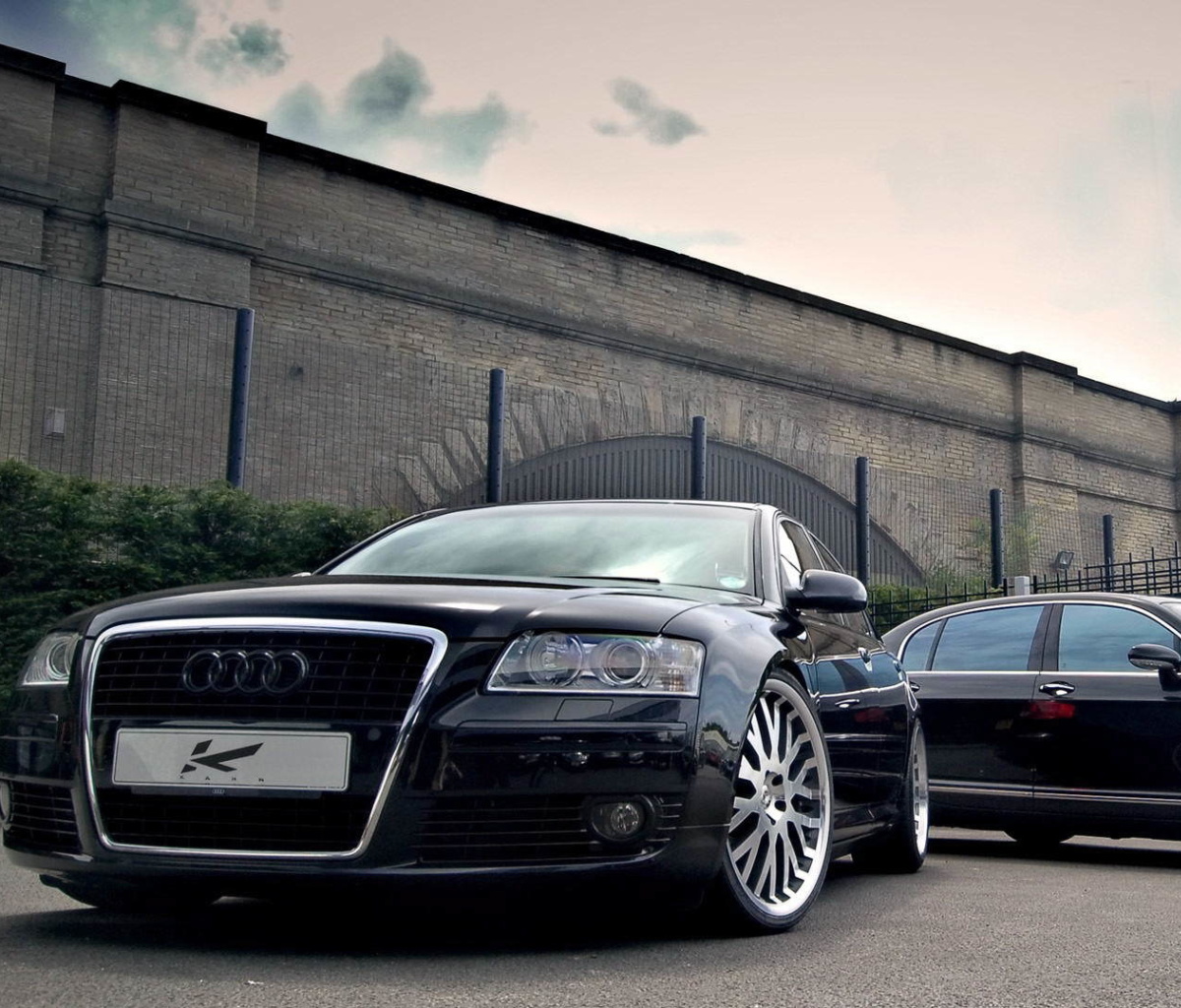 Screenshot №1 pro téma Audi A8 and Bentley, One Platform 1200x1024