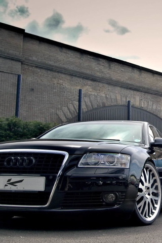 Das Audi A8 and Bentley, One Platform Wallpaper 320x480