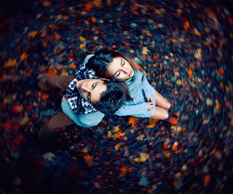 Screenshot №1 pro téma Autumn Couple's Portrait 480x400