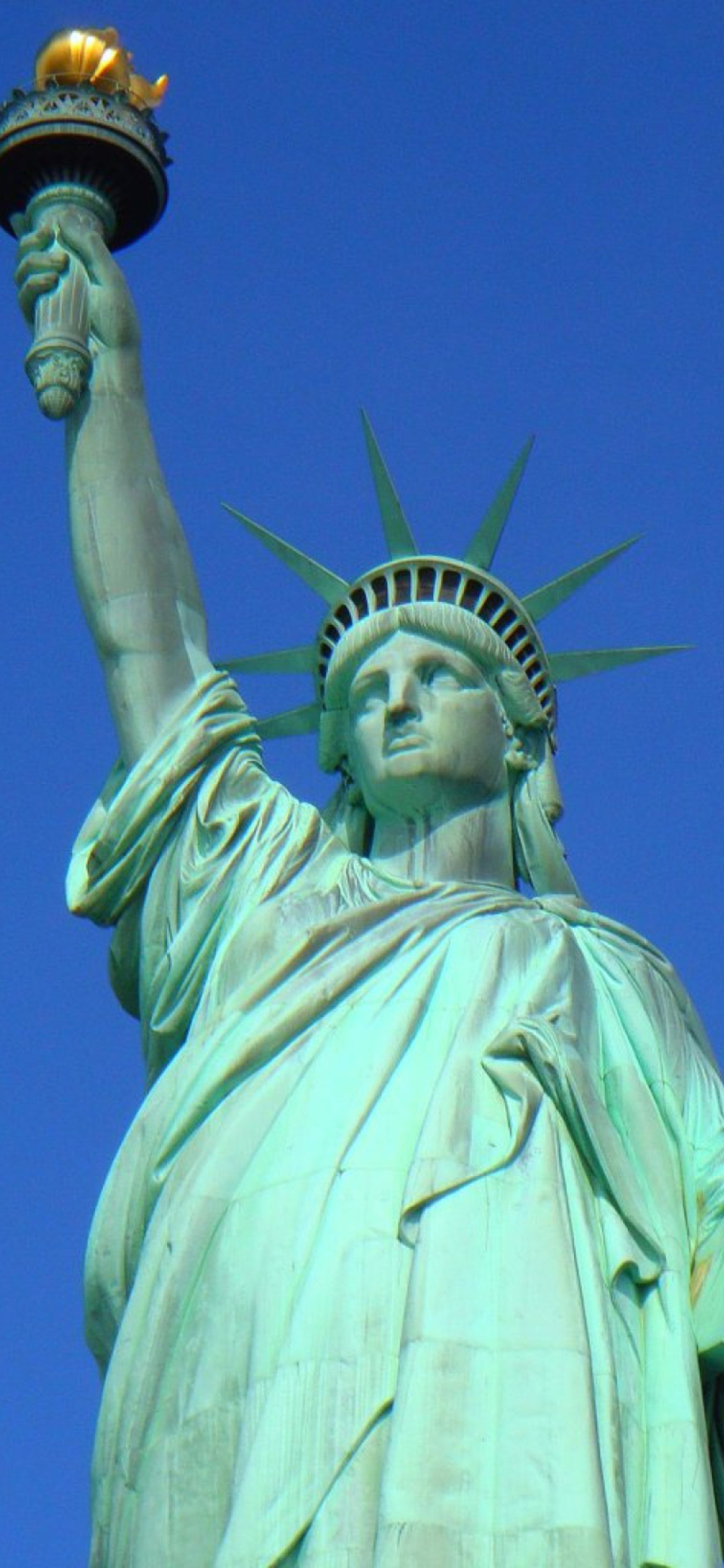 Обои Statue Of Liberty 1170x2532