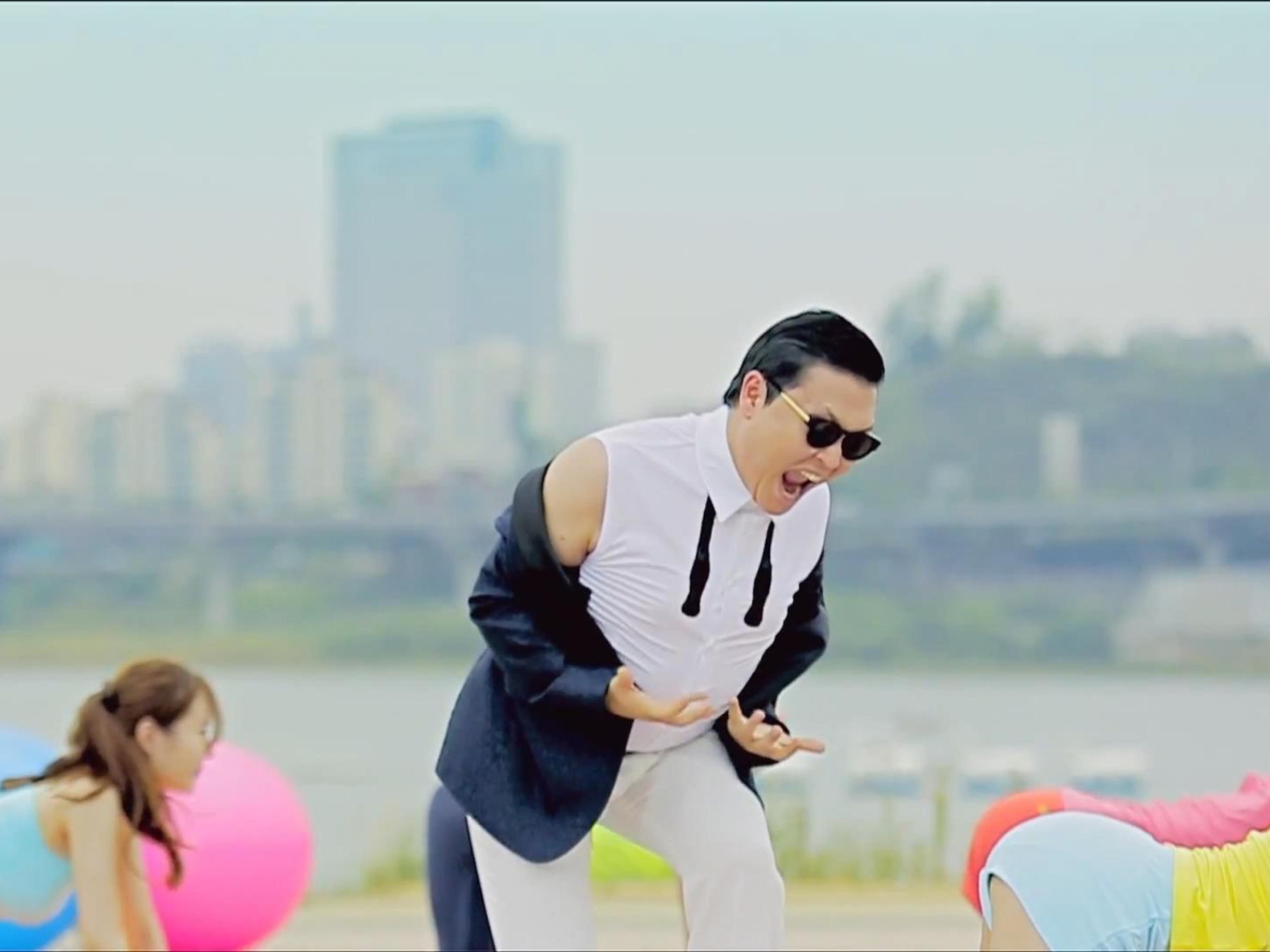 Fondo de pantalla Gangnam Video 1600x1200