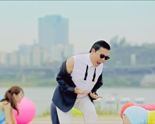 Screenshot №1 pro téma Gangnam Video 220x176