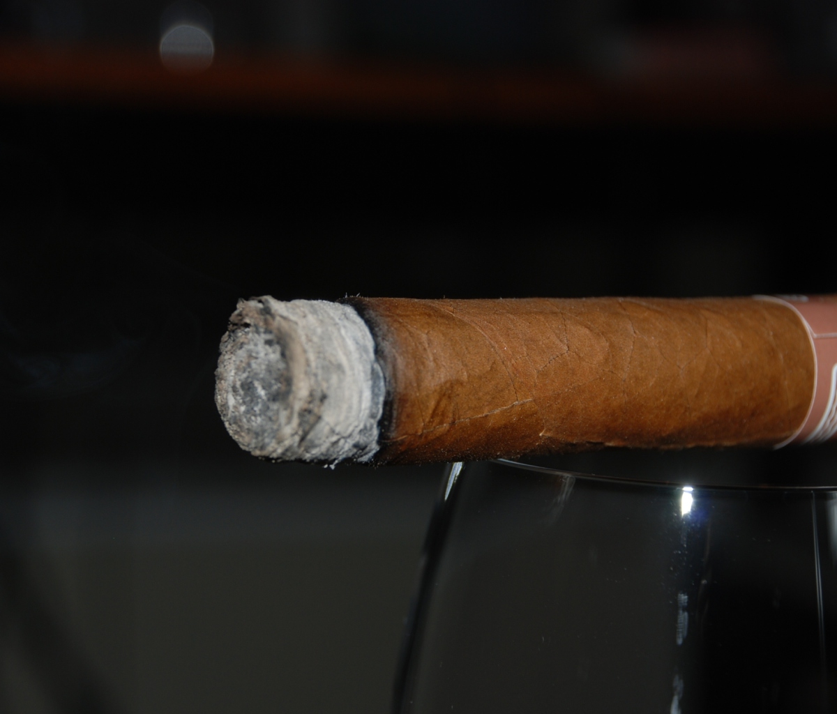 Screenshot №1 pro téma Cigar 1200x1024