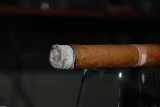 Cigar Picture for Android, iPhone and iPad