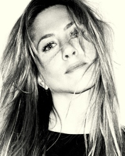 Jennifer Aniston Black And White Portrait wallpaper 176x220
