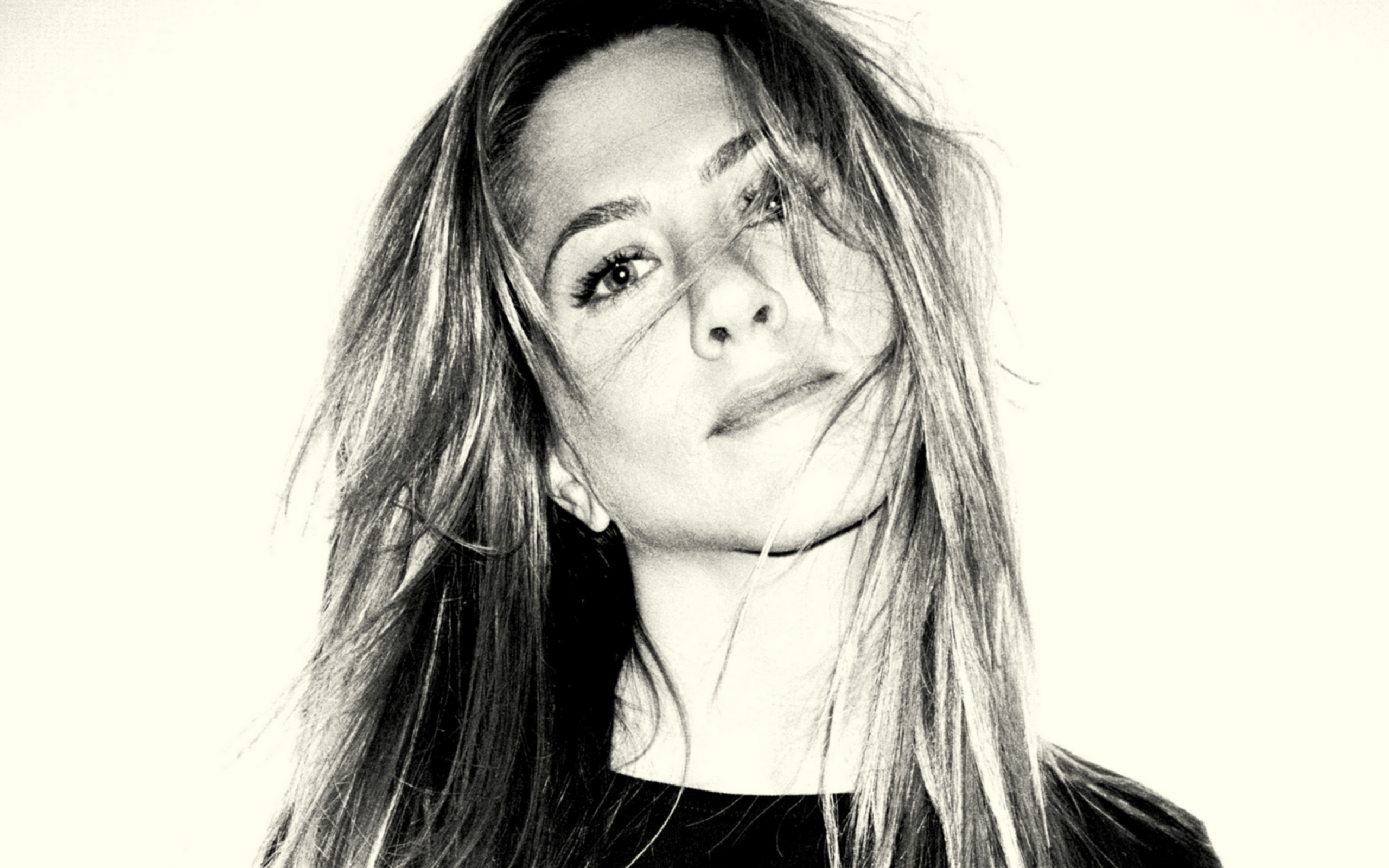 Jennifer Aniston Black And White Portrait wallpaper 2560x1600