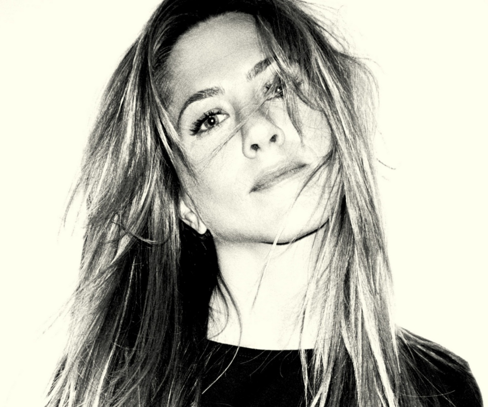Das Jennifer Aniston Black And White Portrait Wallpaper 960x800