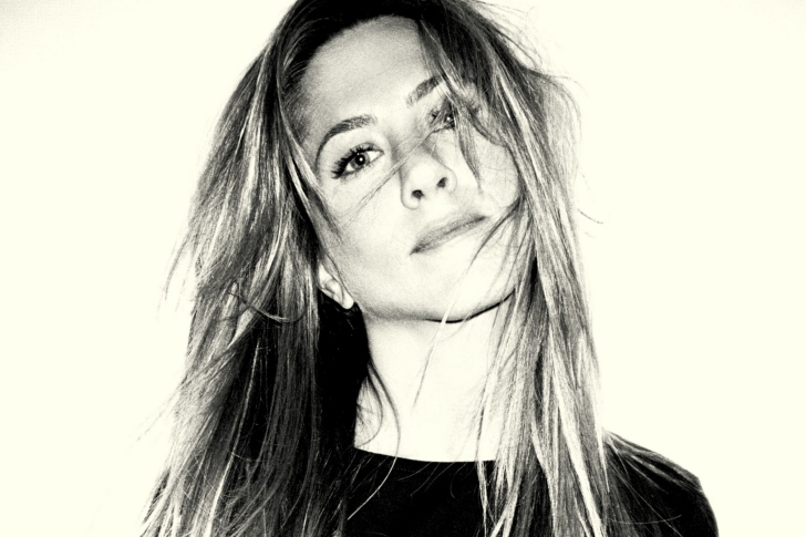 Fondo de pantalla Jennifer Aniston Black And White Portrait