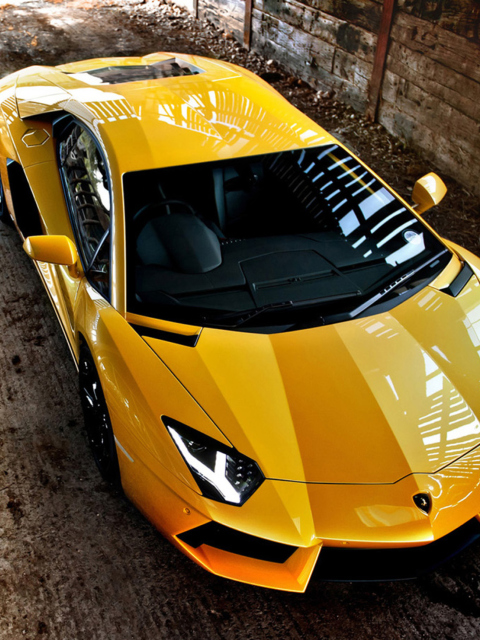 Lamborghini Aventador Yellow screenshot #1 480x640