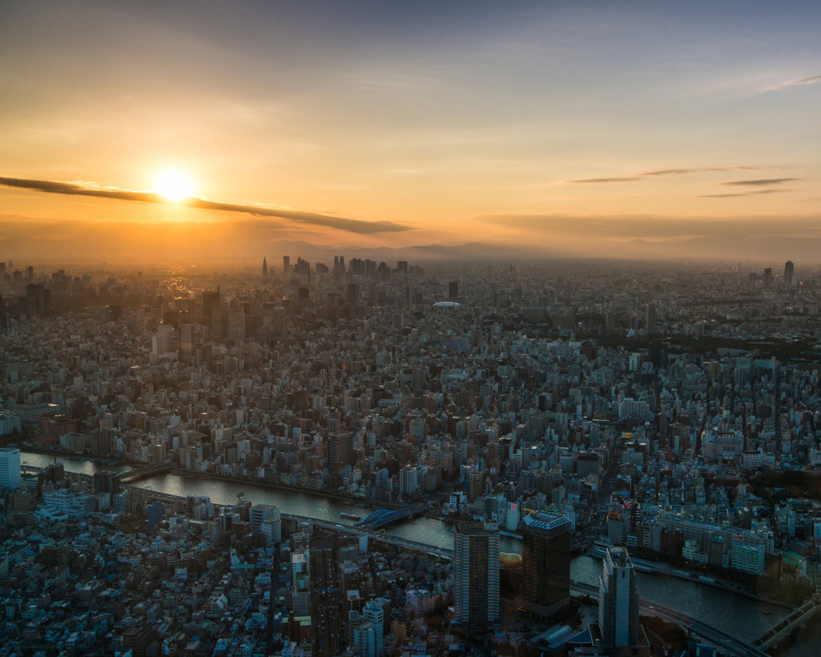 Breaking Dawn in Tokyo wallpaper 1600x1280