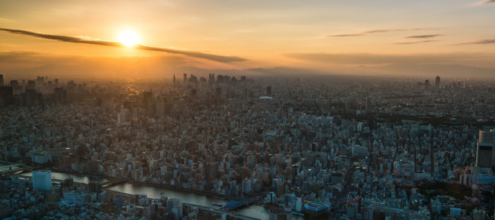 Breaking Dawn in Tokyo wallpaper 720x320