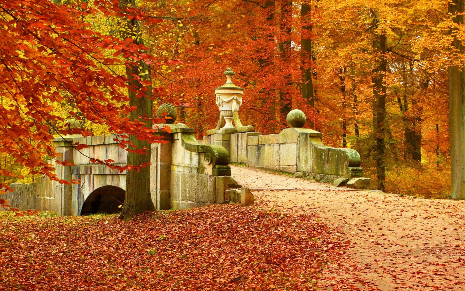 Screenshot №1 pro téma Autumn in Peterhof 1920x1200