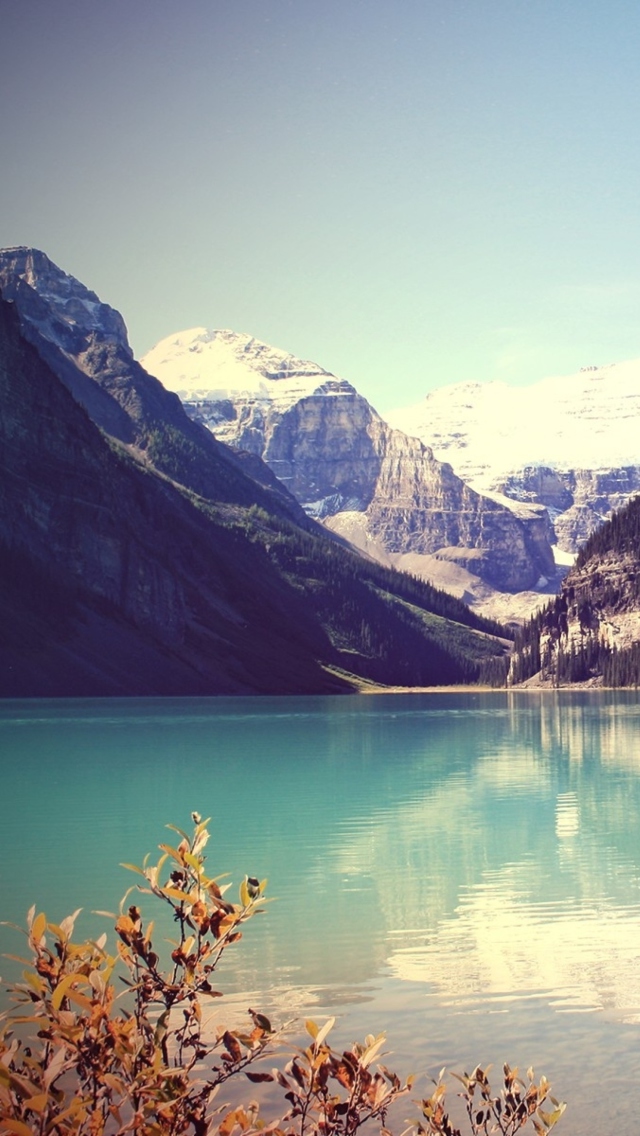 Mountains Lake screenshot #1 640x1136