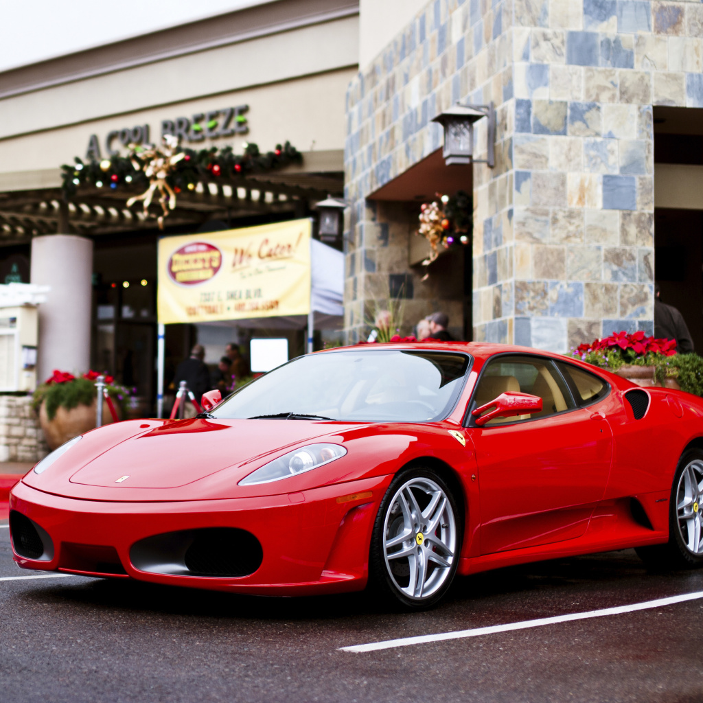 Ferrari F430 in City wallpaper 1024x1024