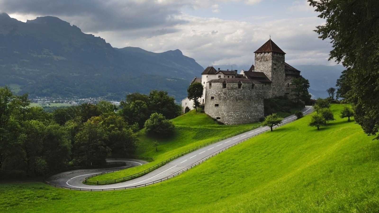 Fondo de pantalla Liechtenstein 1600x900