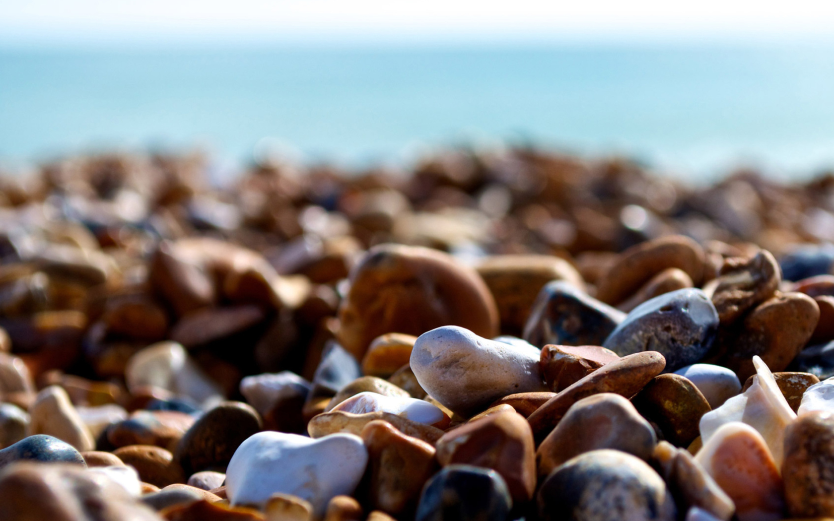 Sfondi Brighton Beach Stones 1680x1050