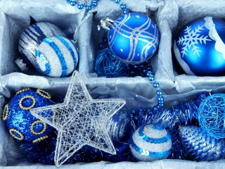 Fondo de pantalla Blue Christmas Decorations 320x240