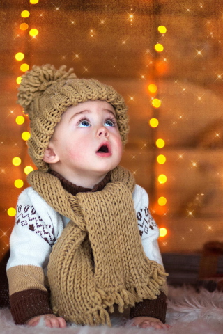 Cute Baby In Hat And Scarf wallpaper 320x480