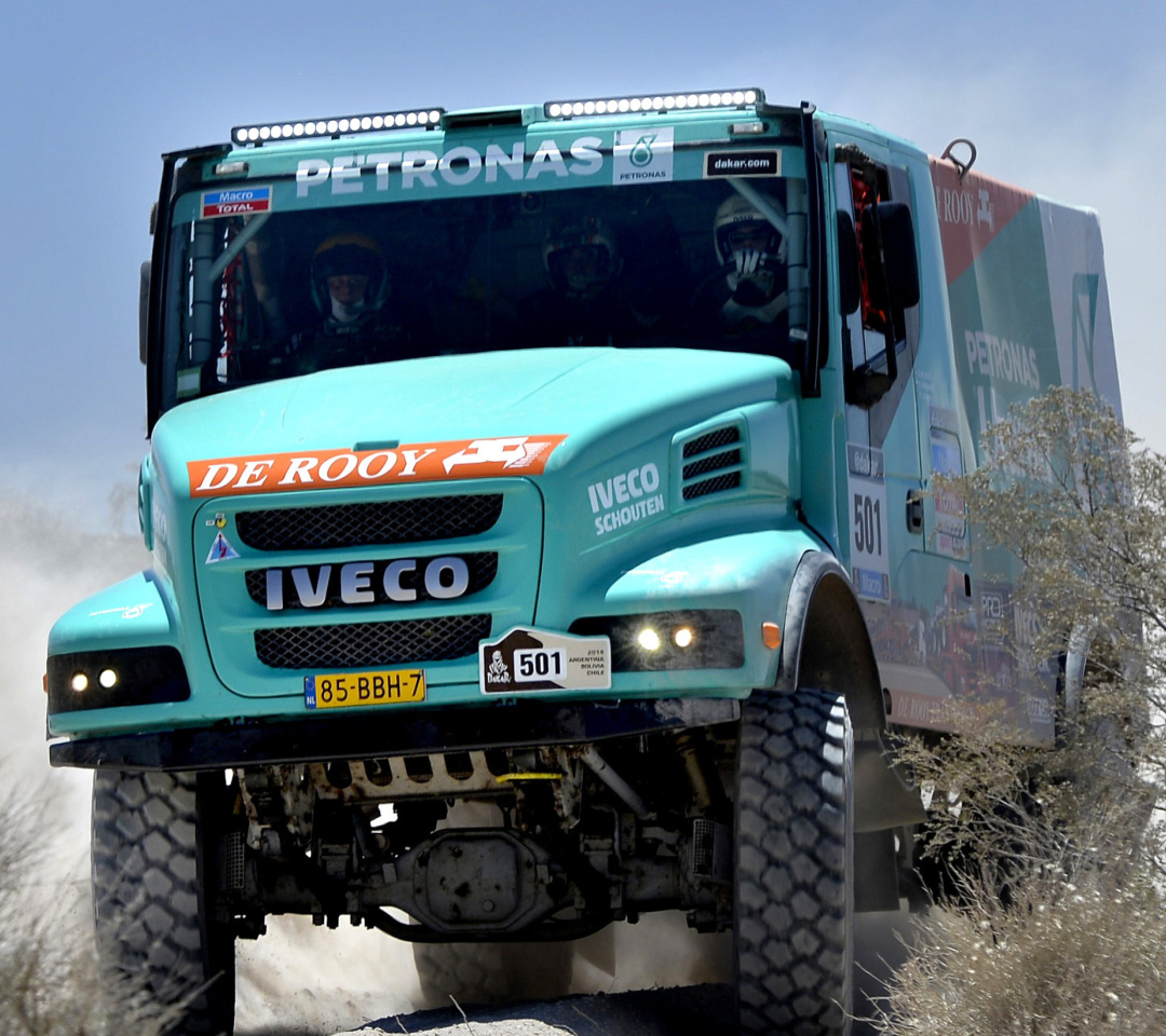 Iveco Race Truck wallpaper 1080x960