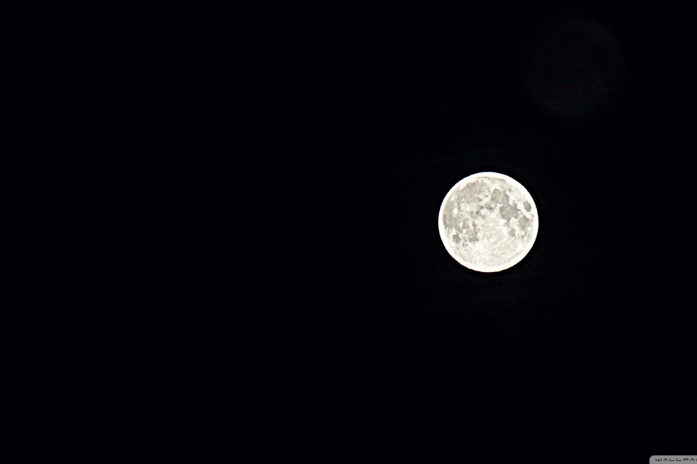 Moon In Black Sky screenshot #1 2880x1920