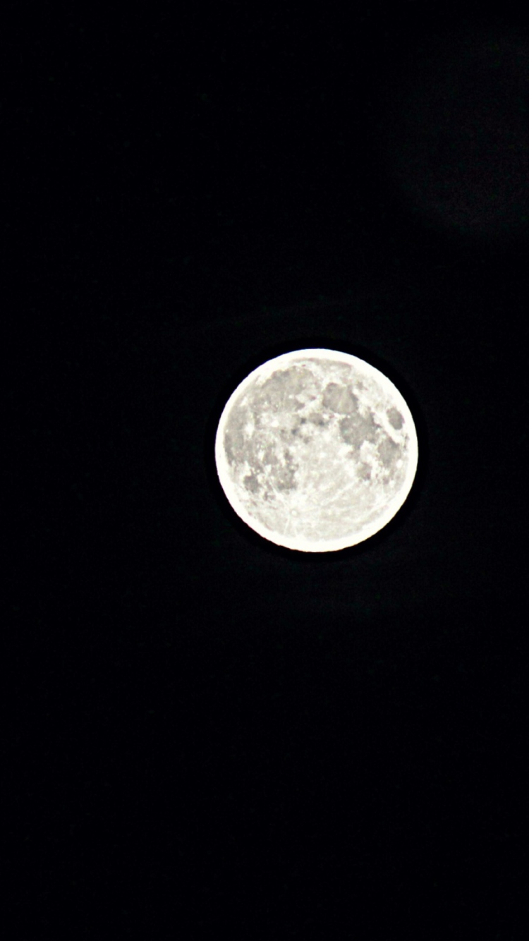 Moon In Black Sky screenshot #1 750x1334