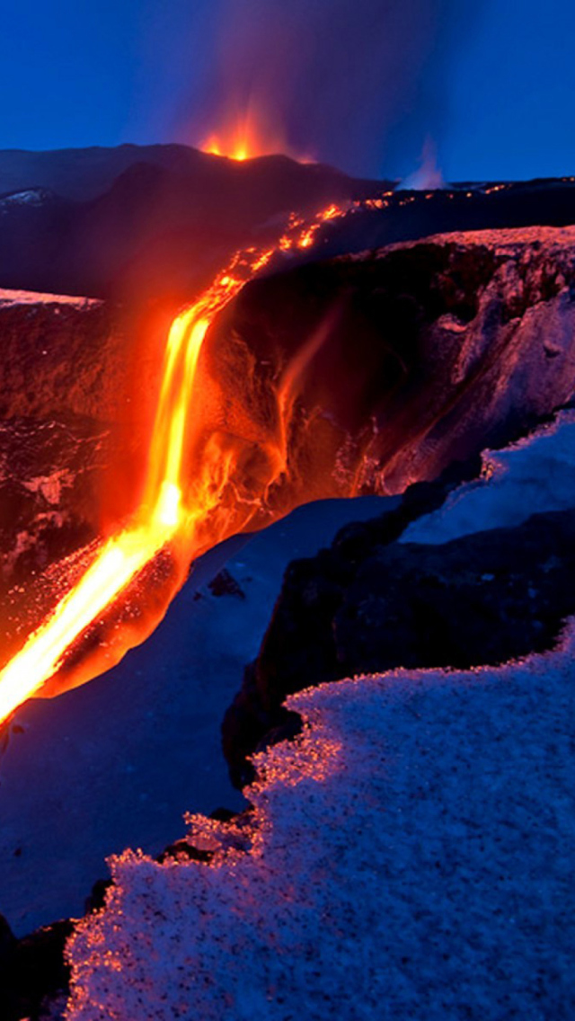 Sfondi Volcano Eruption 640x1136