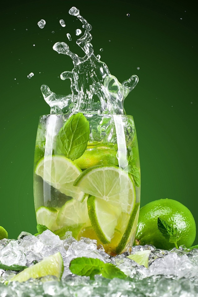 Das Glass With Lime Wallpaper 640x960