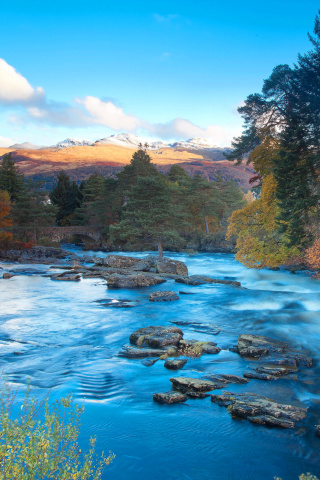 Das Landscape of mountain river Wallpaper 320x480