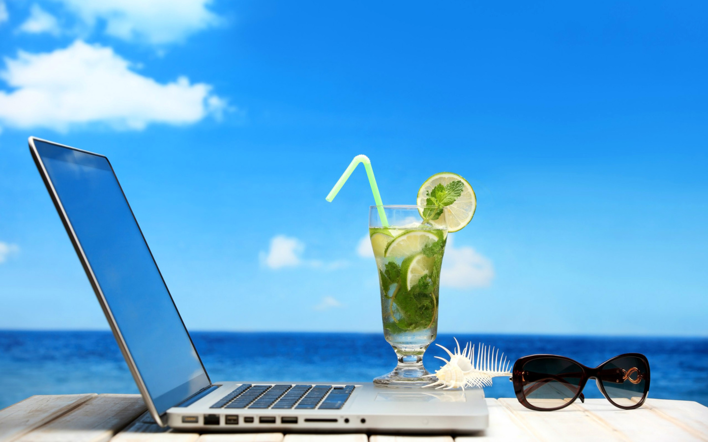 Fondo de pantalla Best Office on the Beach 1440x900