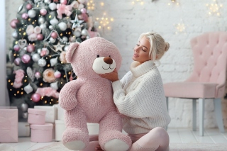 Christmas photo session with bear Background for Android, iPhone and iPad