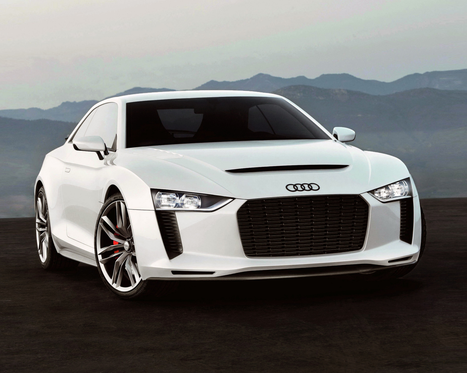 Audi Quattro Concept wallpaper 1600x1280