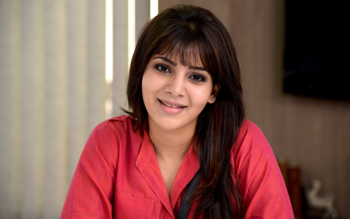 Manam Actress Samantha wallpaper 1440x900