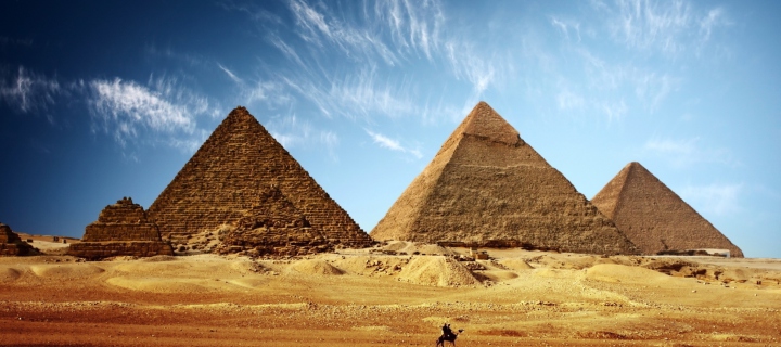 Das Pyramids Wallpaper 720x320