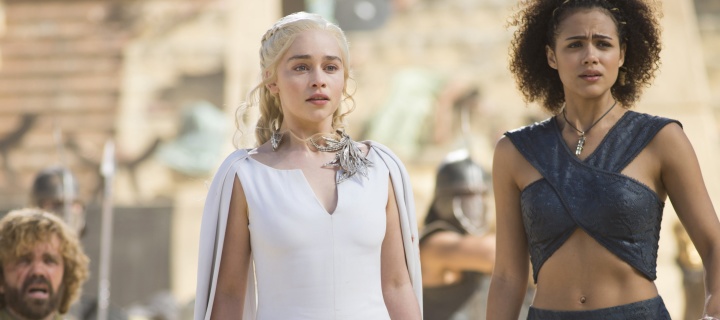 Game Of Thrones Emilia Clarke and Nathalie Emmanuel as Missandei wallpaper 720x320