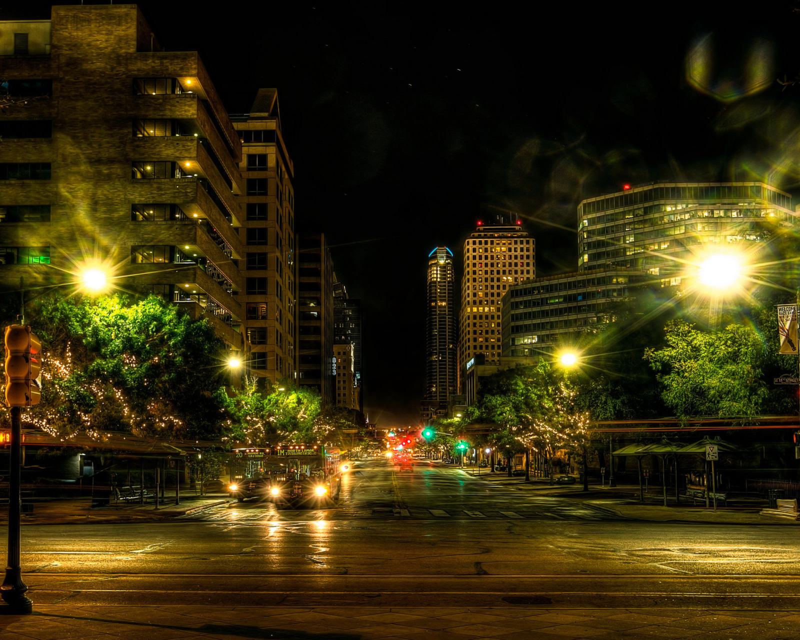 Обои Houses in Austin HDR Night Street lights in Texas City 1600x1280