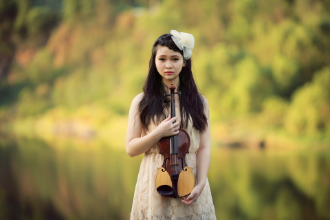 Das Girl With Violin Wallpaper 480x320