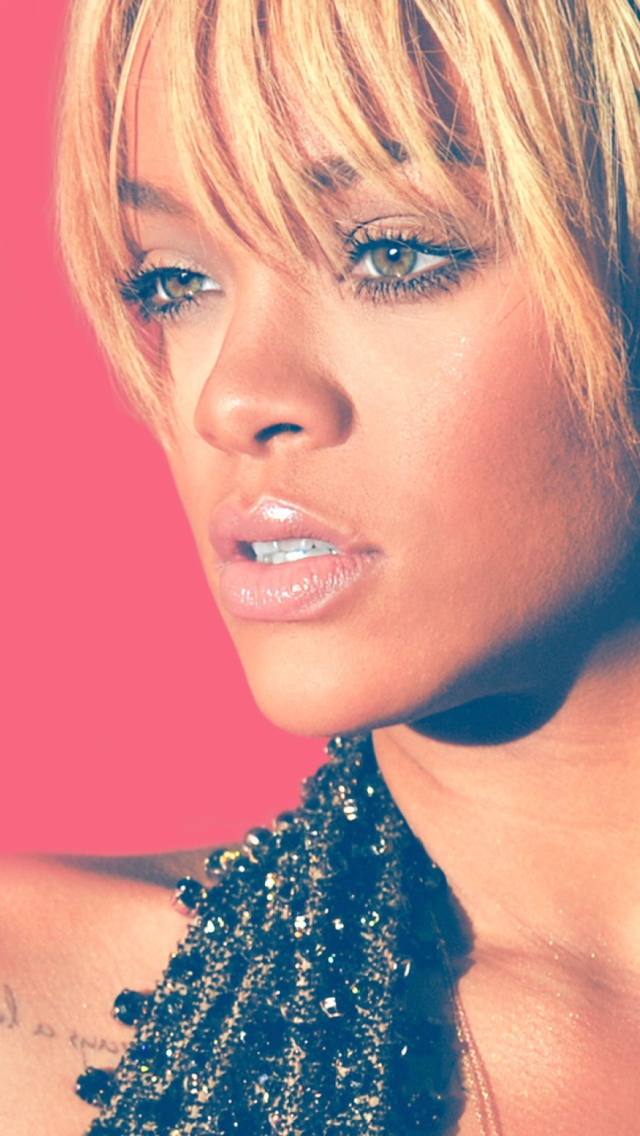 Rihanna Blonde Hair 2012 wallpaper 640x1136