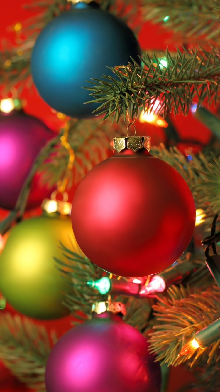 Christmas Tree Balls wallpaper 750x1334