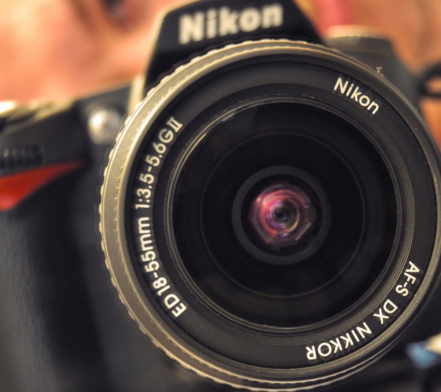 Das Nikon D90 Wallpaper 1440x1280