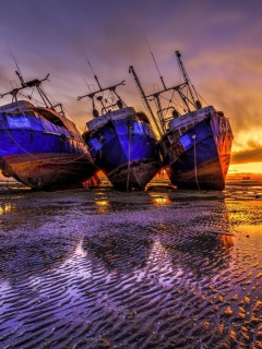 Fondo de pantalla Ship graveyard in Nouadhibou, Mauritania 240x320