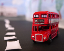 Red London Toy Bus screenshot #1 220x176