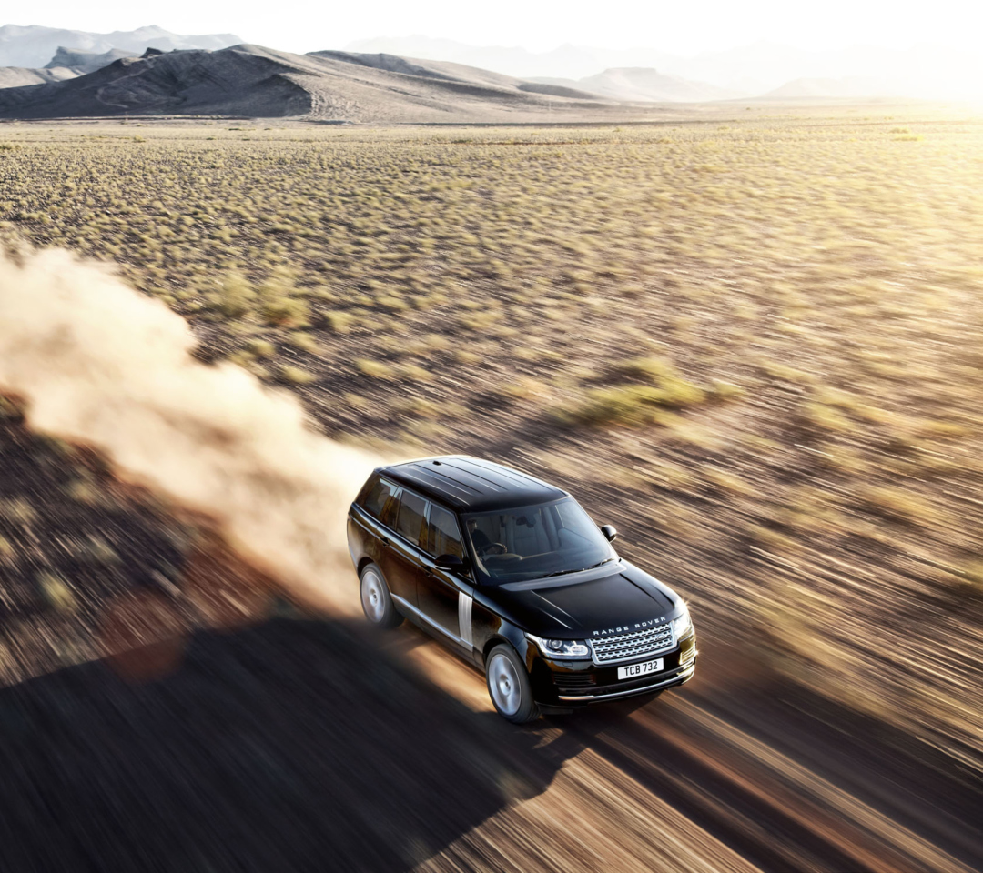 Land Rover In Desert wallpaper 1080x960