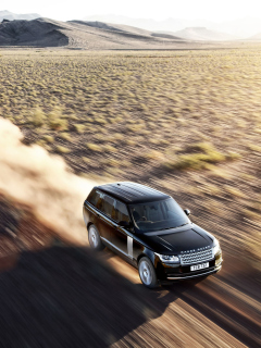 Fondo de pantalla Land Rover In Desert 240x320