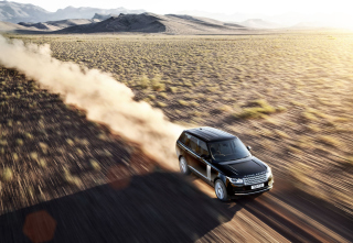 Kostenloses Land Rover In Desert Wallpaper für Android, iPhone und iPad