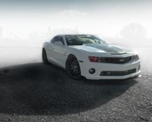 Chevrolet Camaro - Legendary American Car screenshot #1 220x176