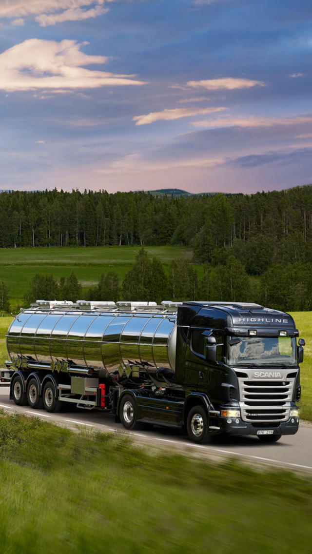 Scania R-Series Wallpaper for iPhone 5