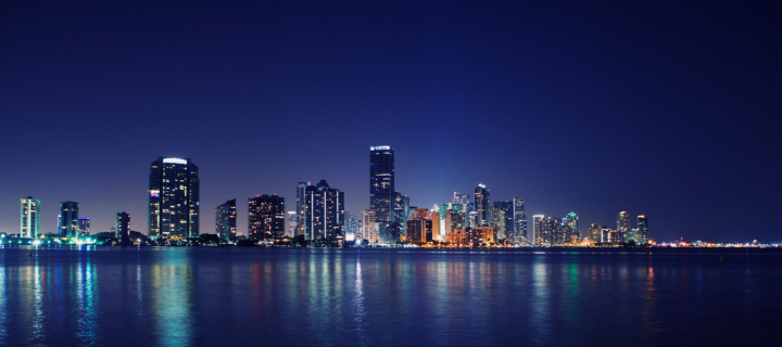 Miami Skyline Night wallpaper 720x320